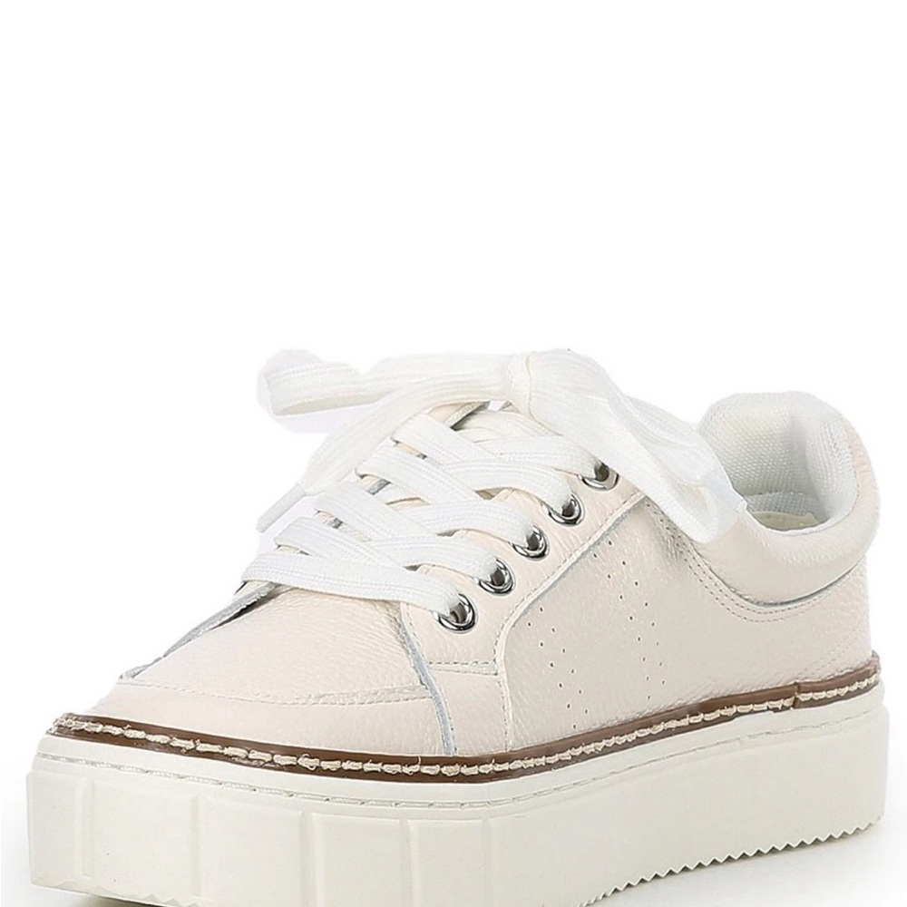 Vince Camuto Leather Lace Up Sneakers